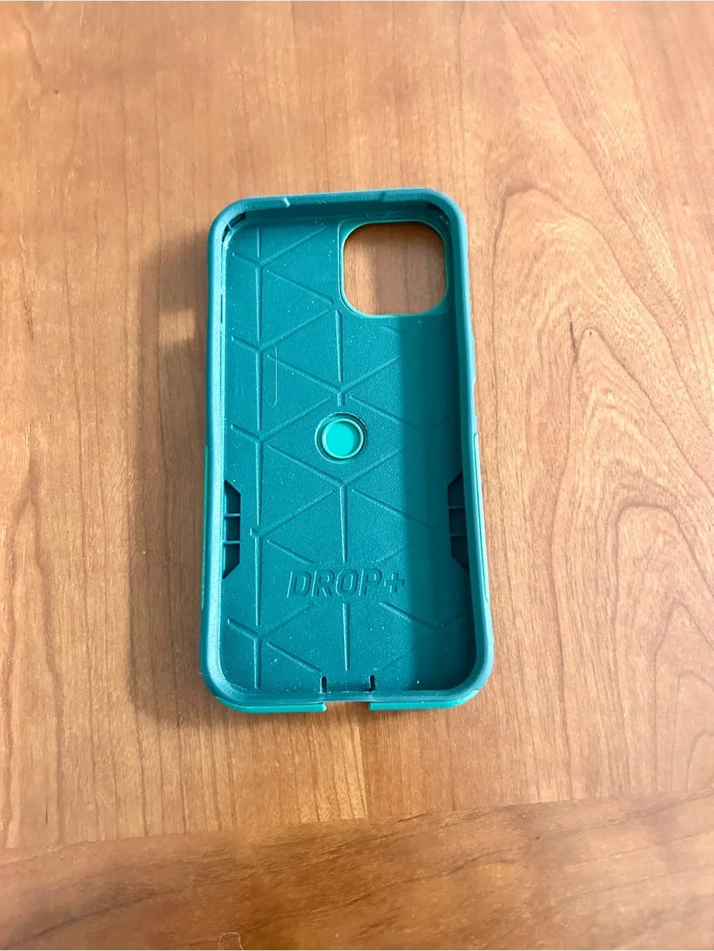OtterBox Green Commuter Case. Missing the port flap as shown in the photo
